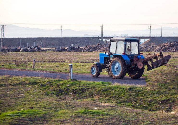 Cum se stabilizează solurile în zonele cu trafic agricol intens